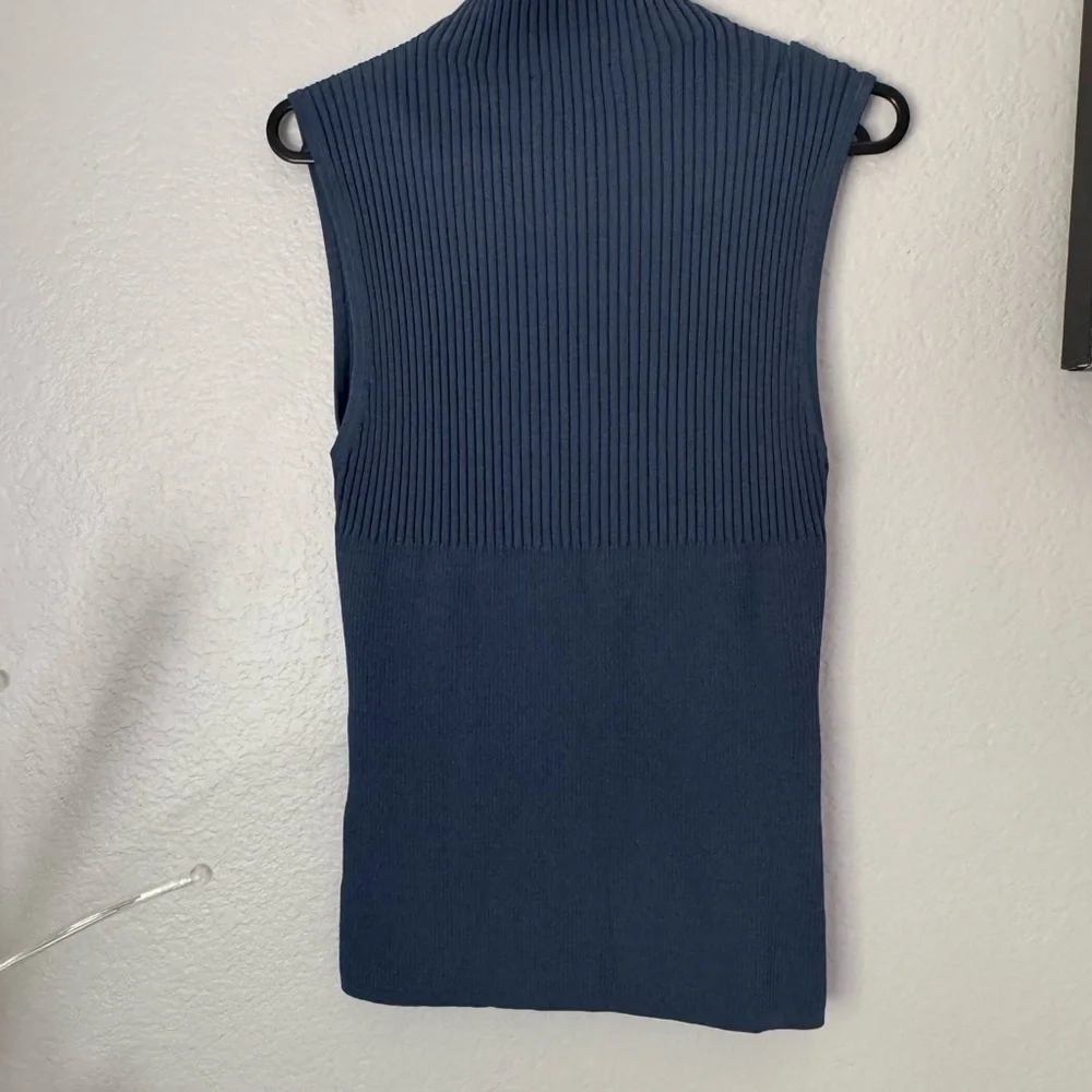 White House Black Market Blue Ribbed Sleeveless Sweater. - Picture 6 of 11